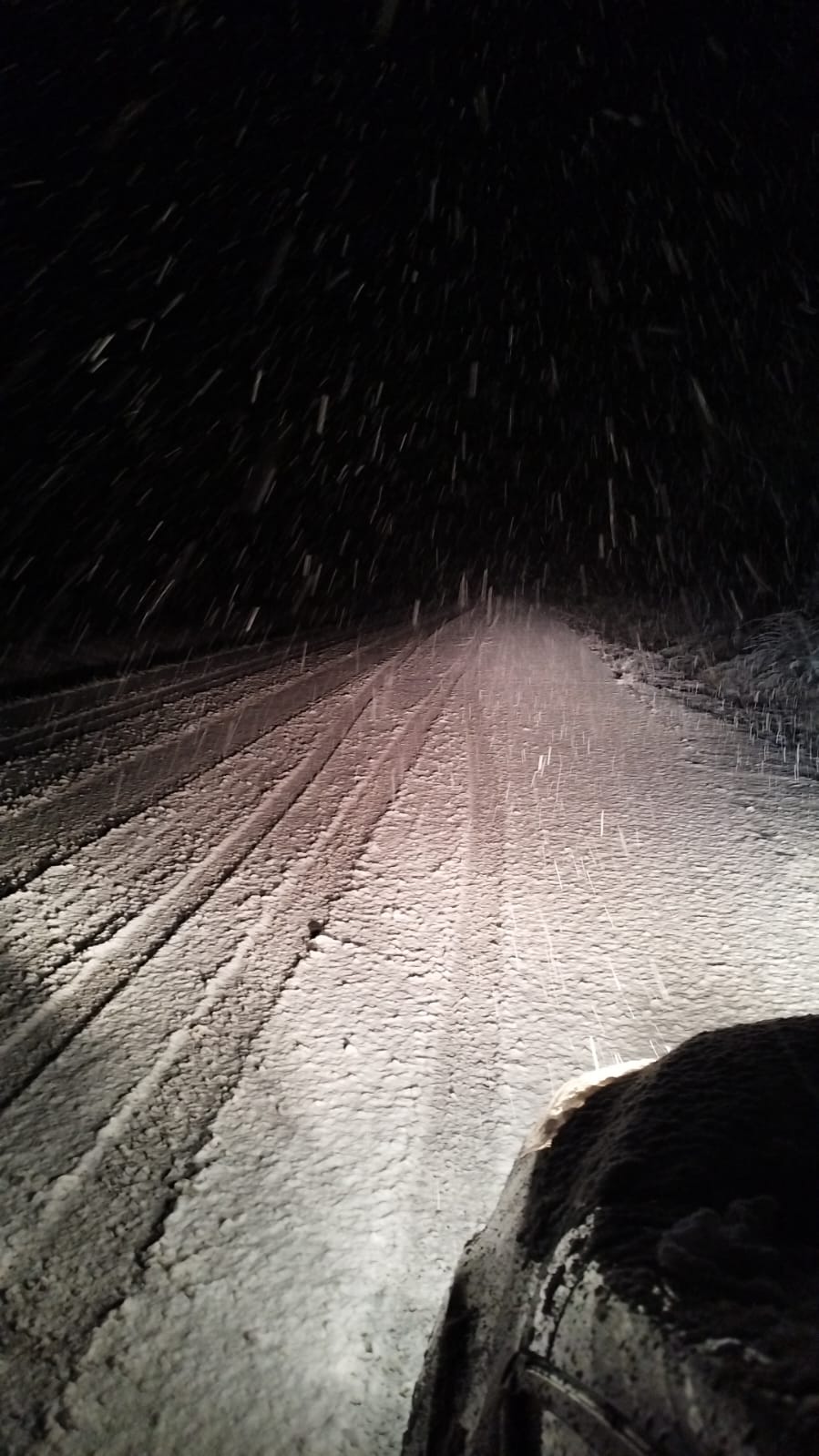 Nieve en la carretera a Montejos