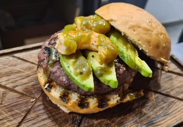 Una burguer leonesa «mar y montaña» para ser la mejor de España