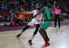 Ochi, en el partido de la primera vuelta ante Cáceres.