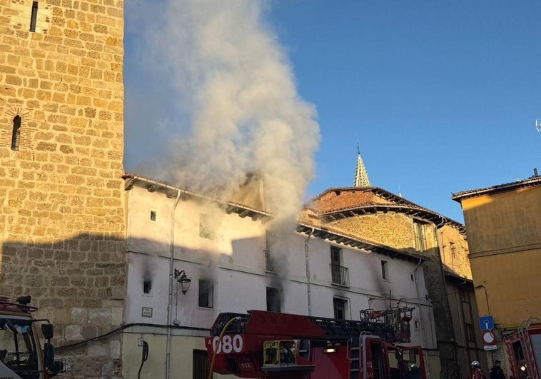 Incendio en la calle Serradores.