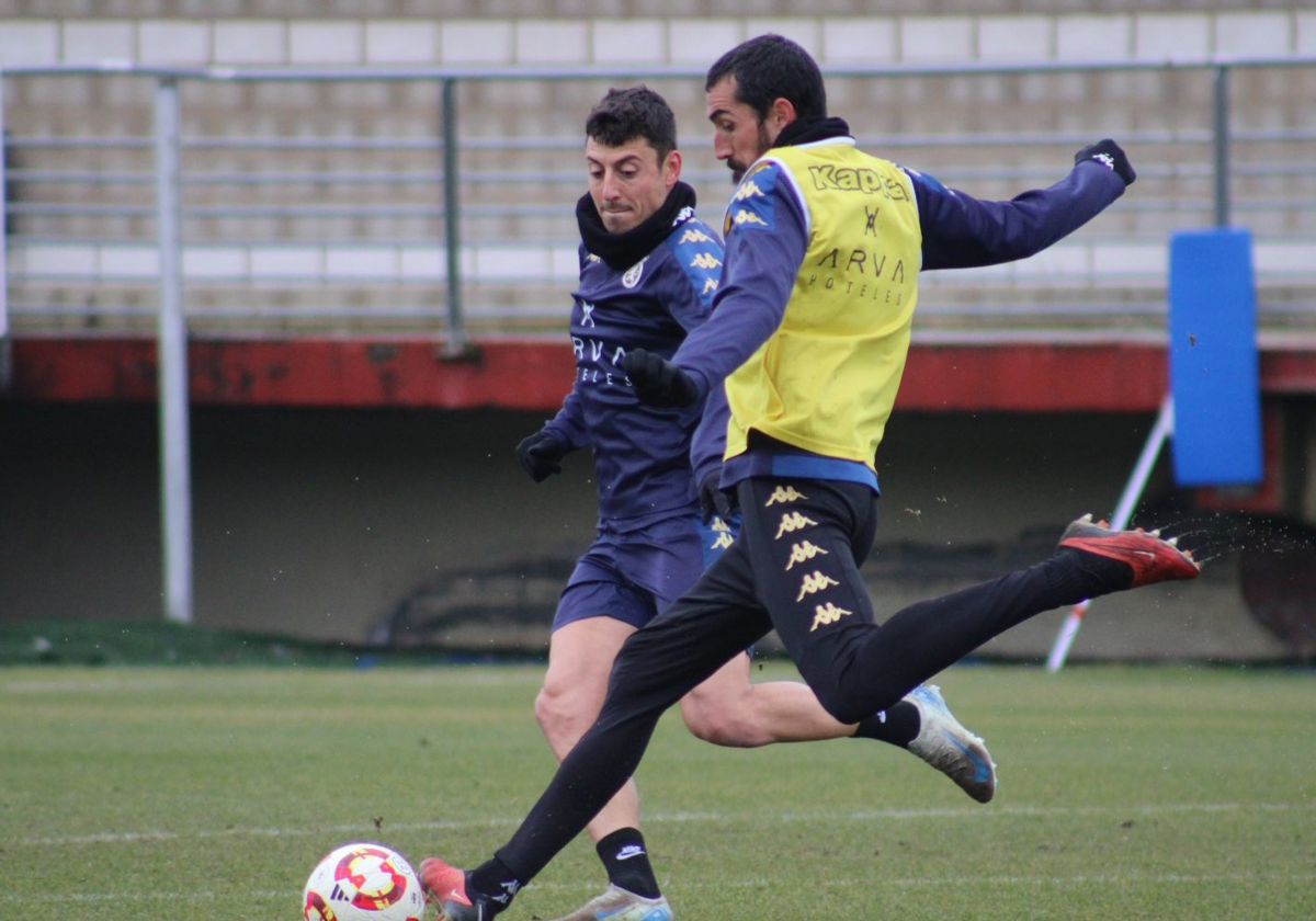 Sergi Maestre y Kevin Presa, en un entrenamiento de la Cultural