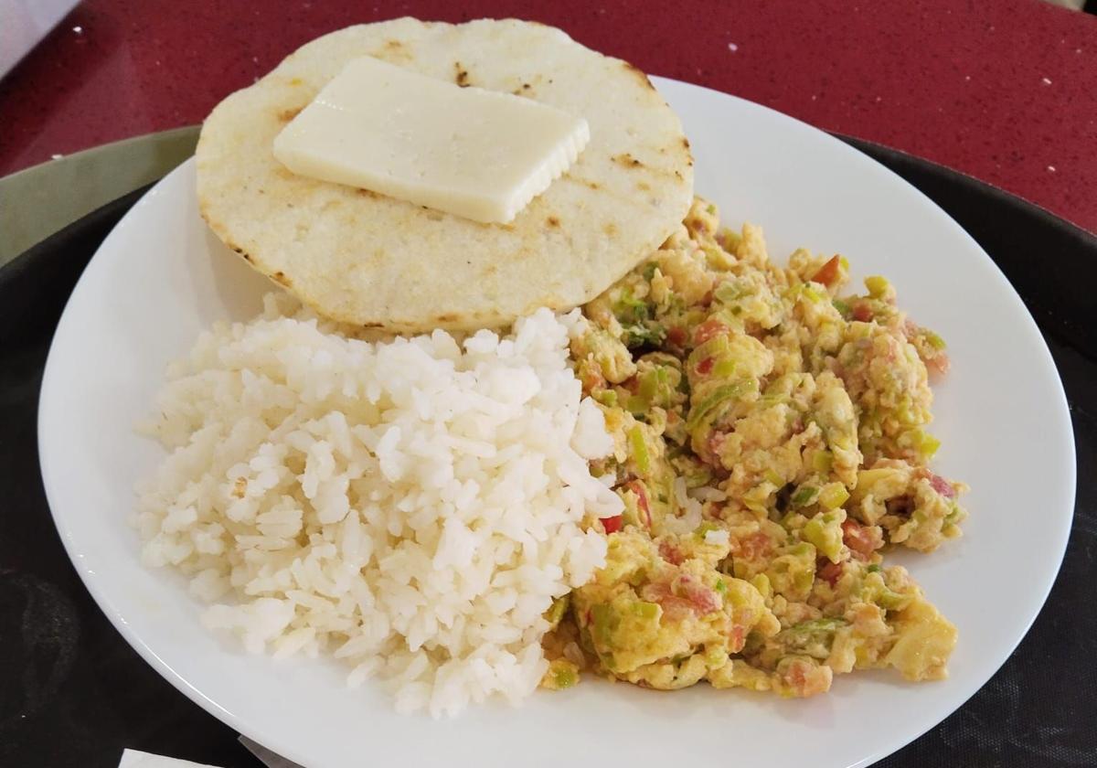 Plato colombiano en Salsa y Sabor