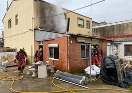 Imagen de una de las intervenciones de los Bomberos de León.