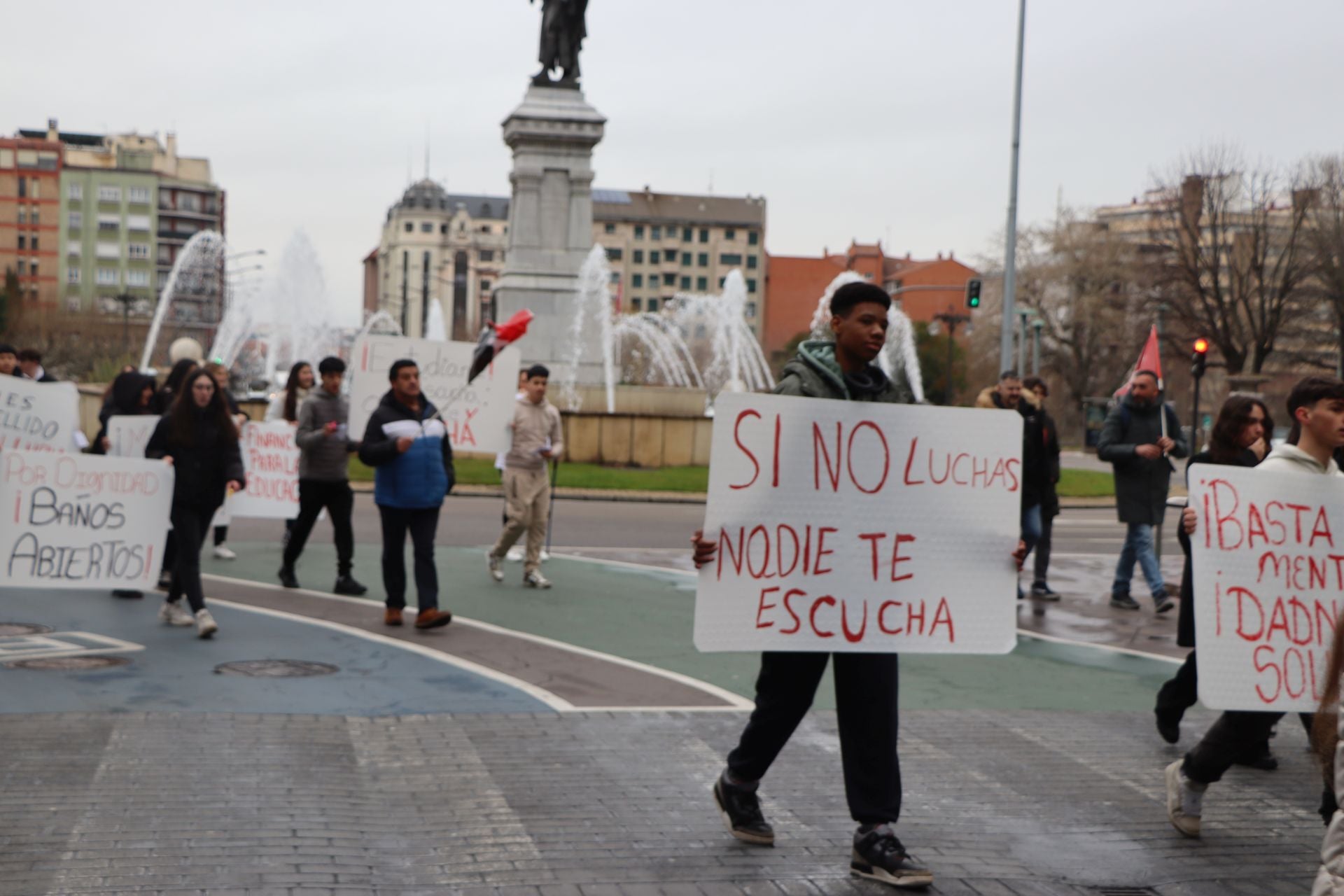 Manifestación del IES García Bellido en el centro de León