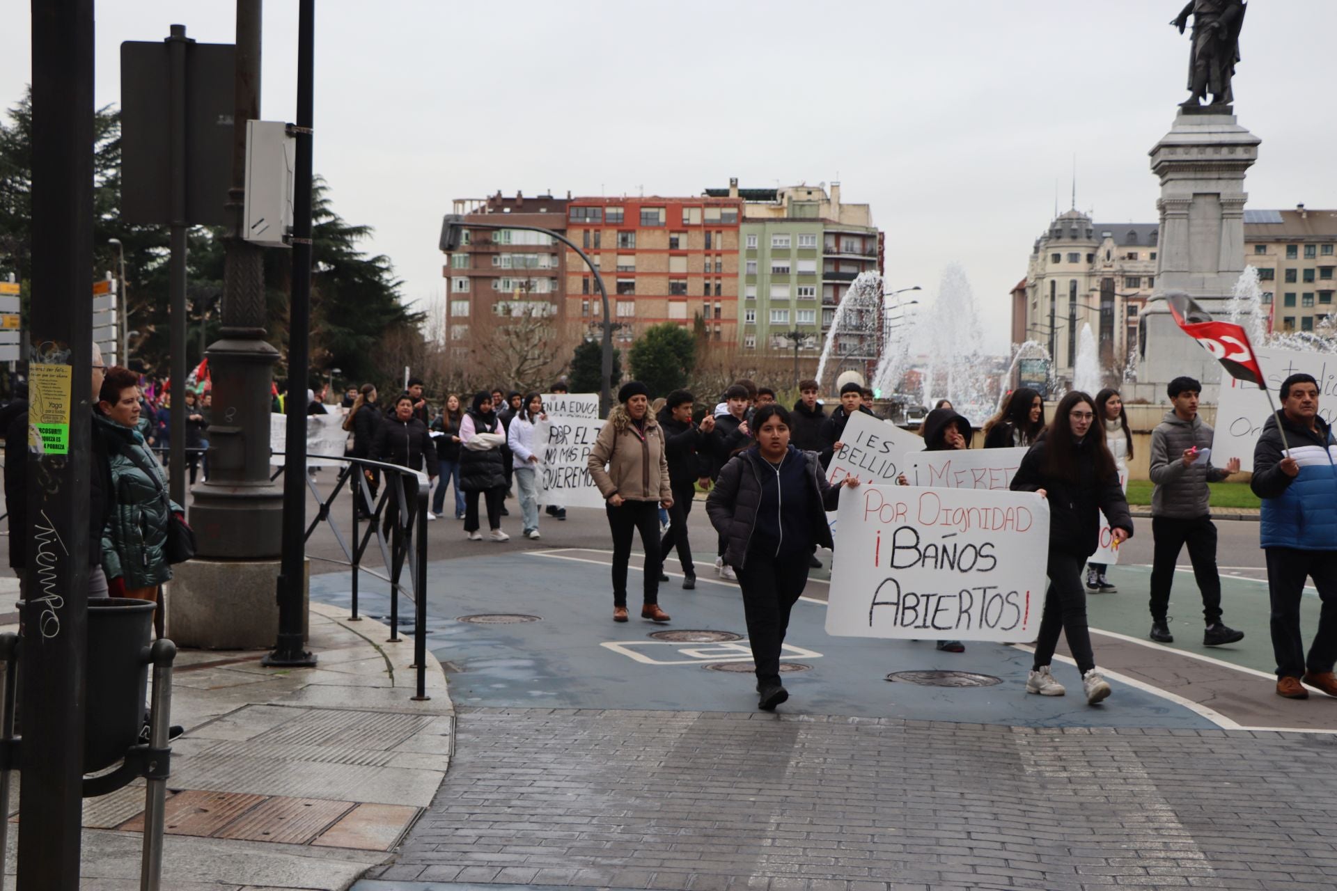 Manifestación del IES García Bellido en el centro de León