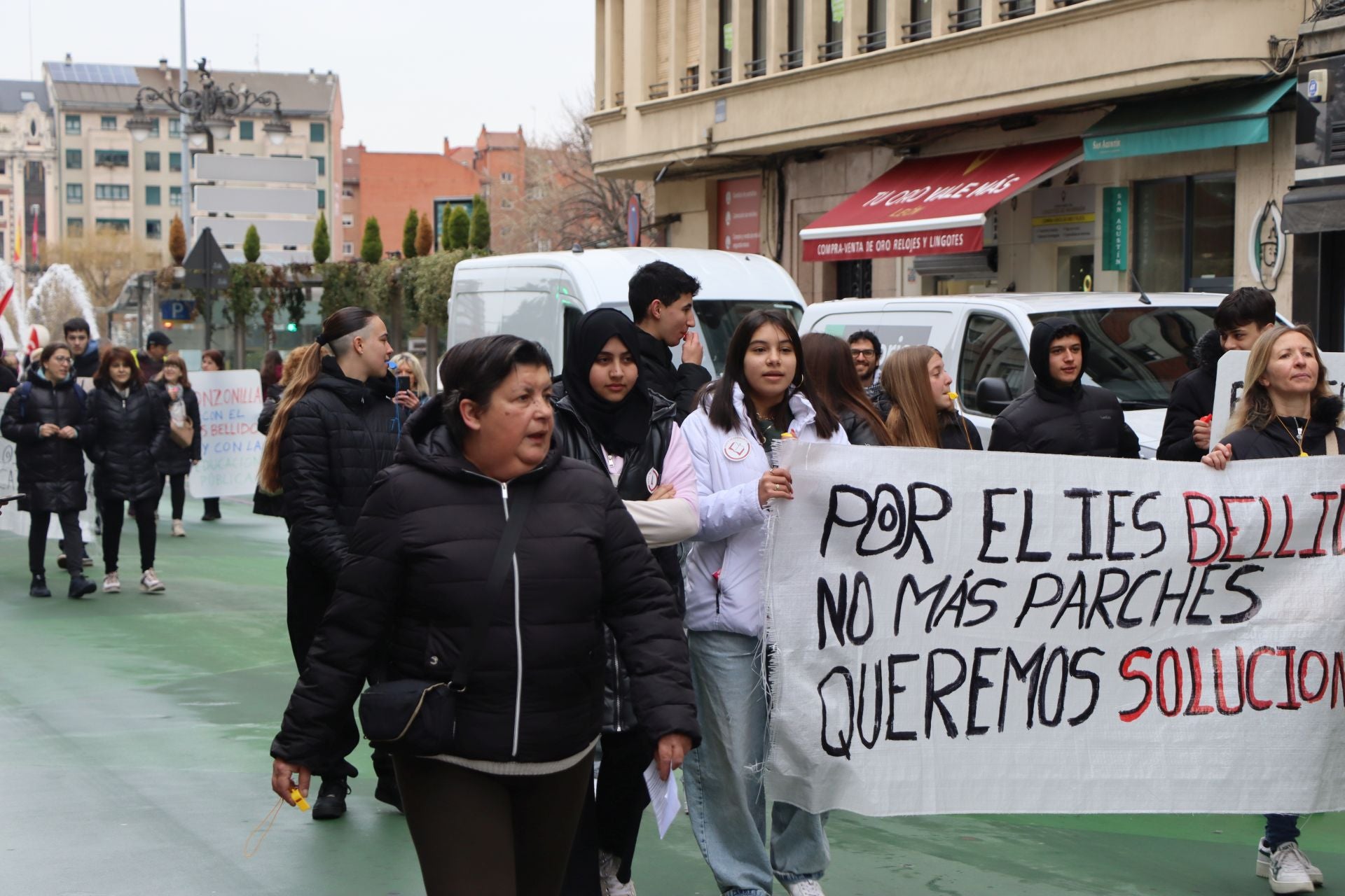 Manifestación del IES García Bellido en el centro de León