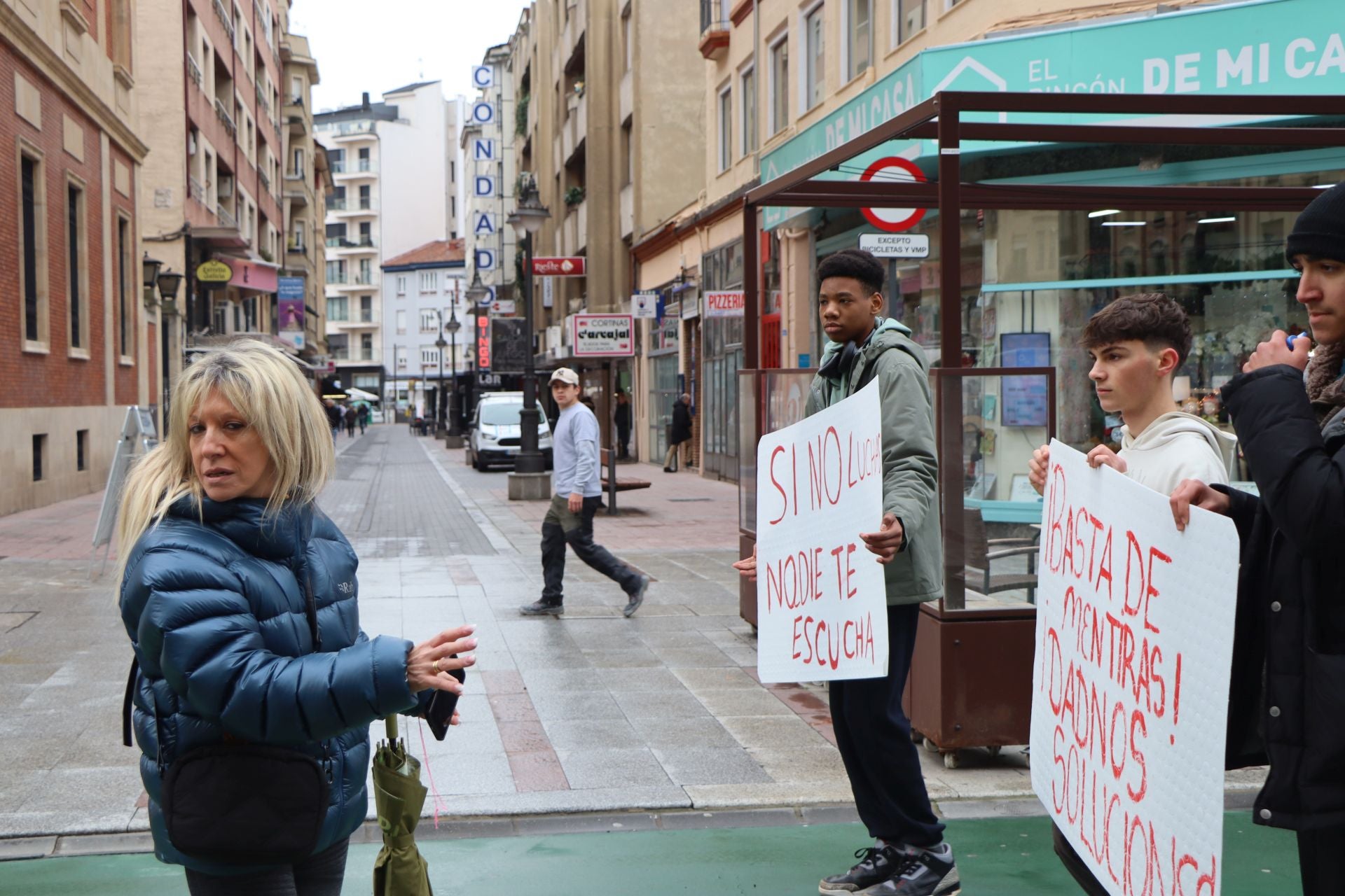 Manifestación del IES García Bellido en el centro de León