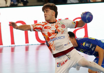 El Ademar sufre y vuelve a vencer lejos del Palacio