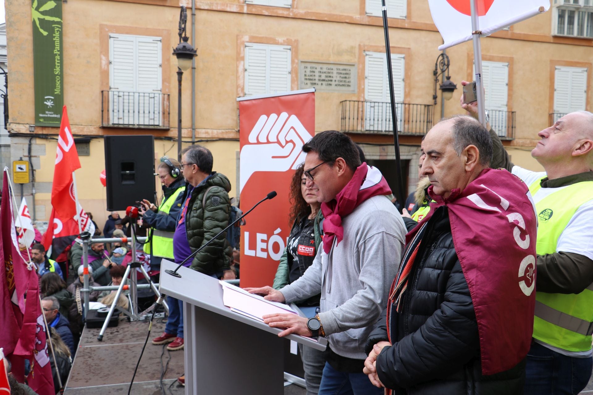 Las imágenes de la manifestación del 16-F en León