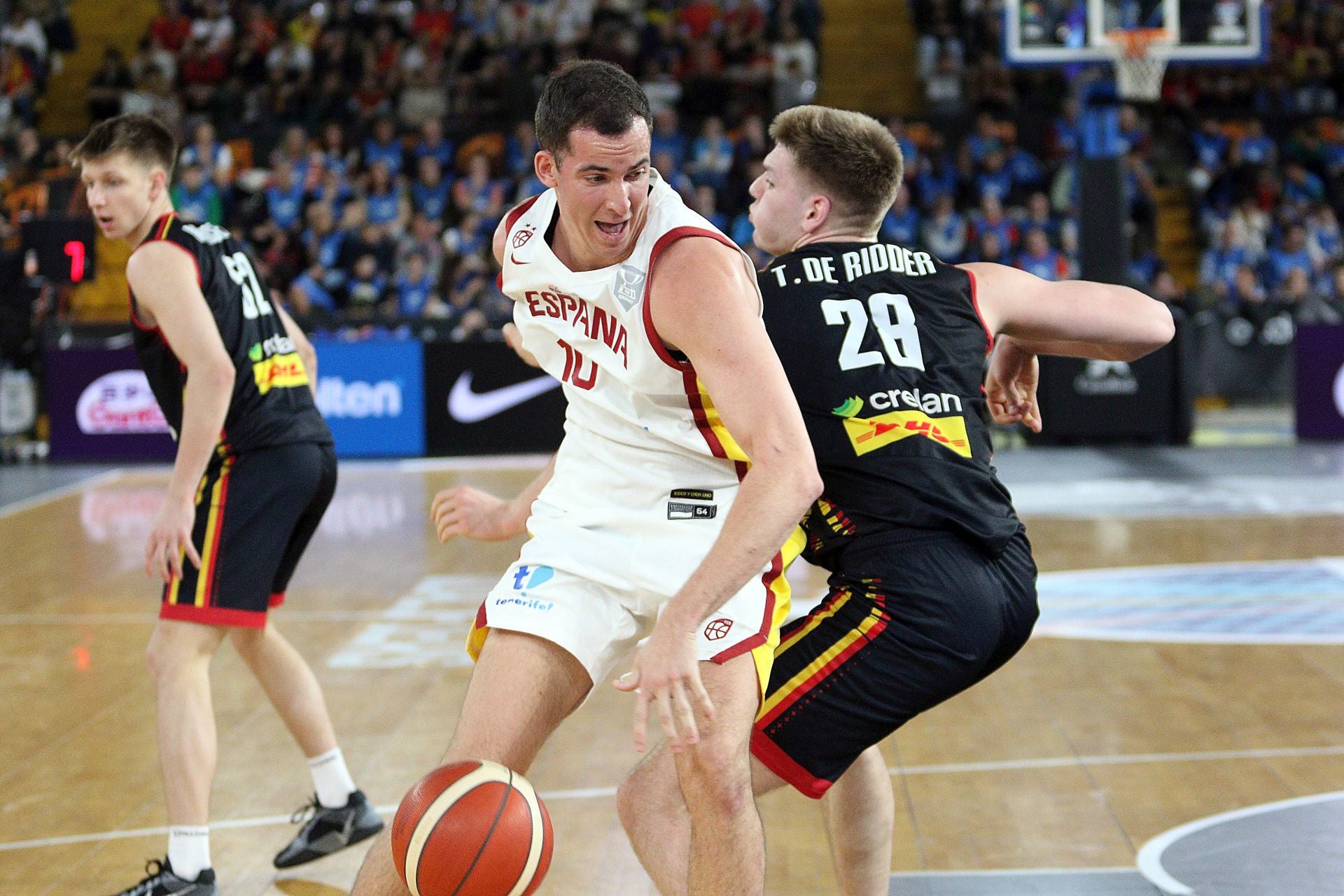 Las mejores imágenes del España-Bélgica en el Palacio de los Deportes