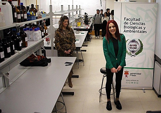 La astronauta Sara García visita la Universidad de León