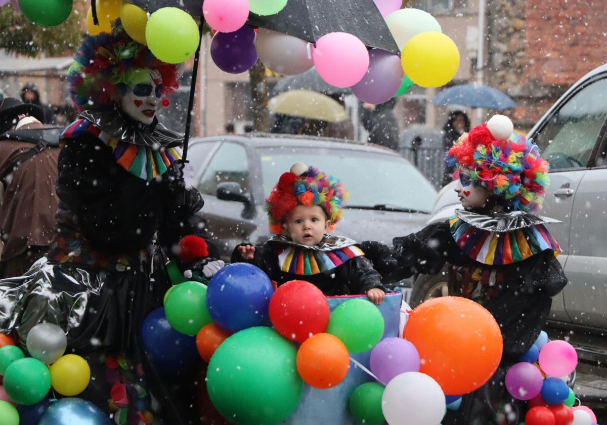 Desfile de carnaval en La Robla