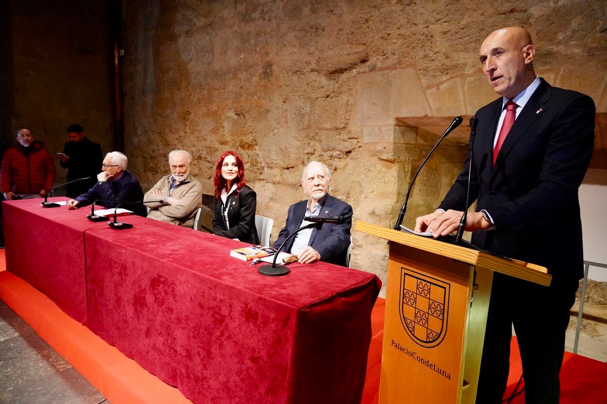 Sara García presenta su libro en León