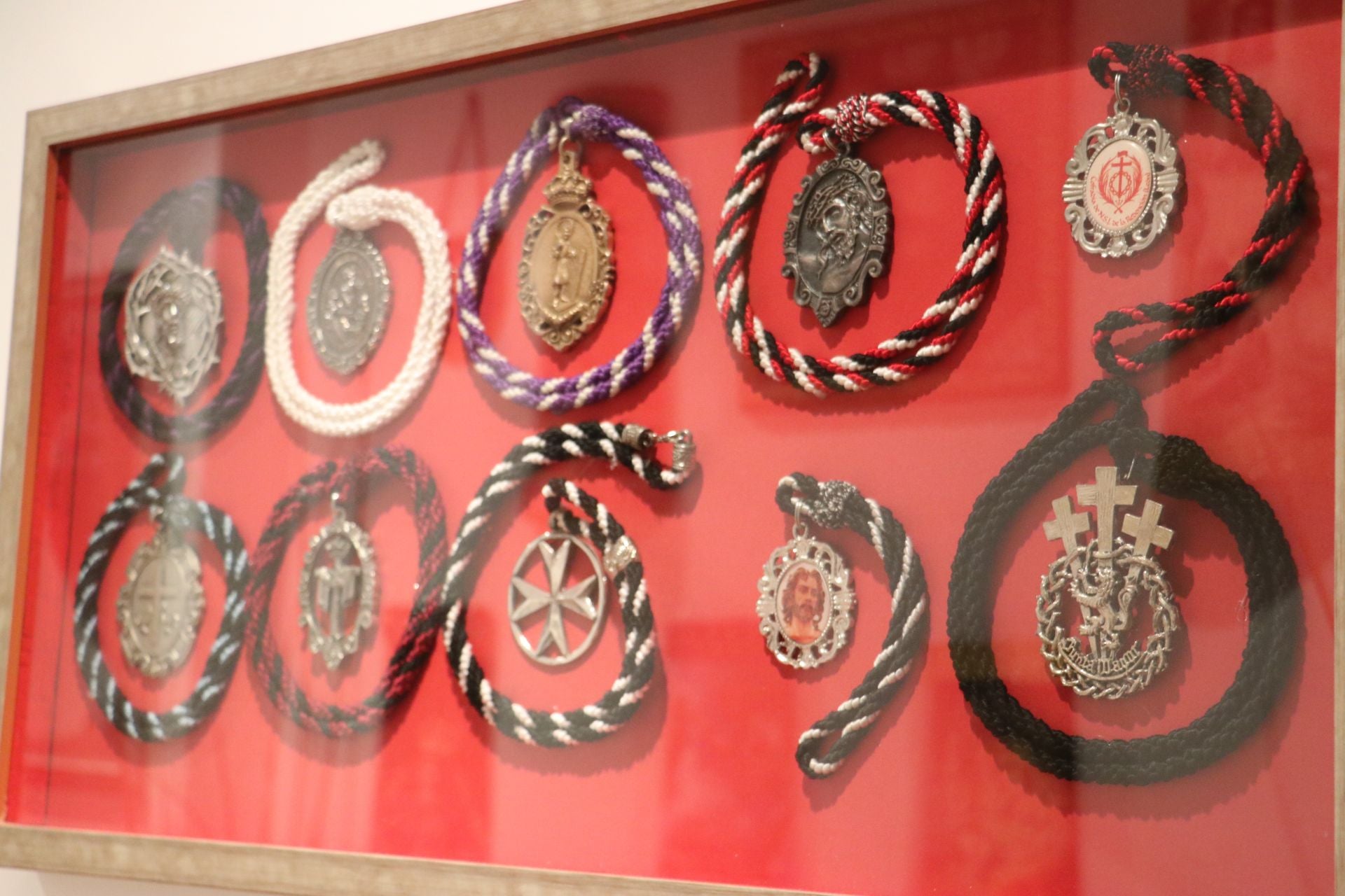 Así es la casa-museo particular del papón Carlos Tascón