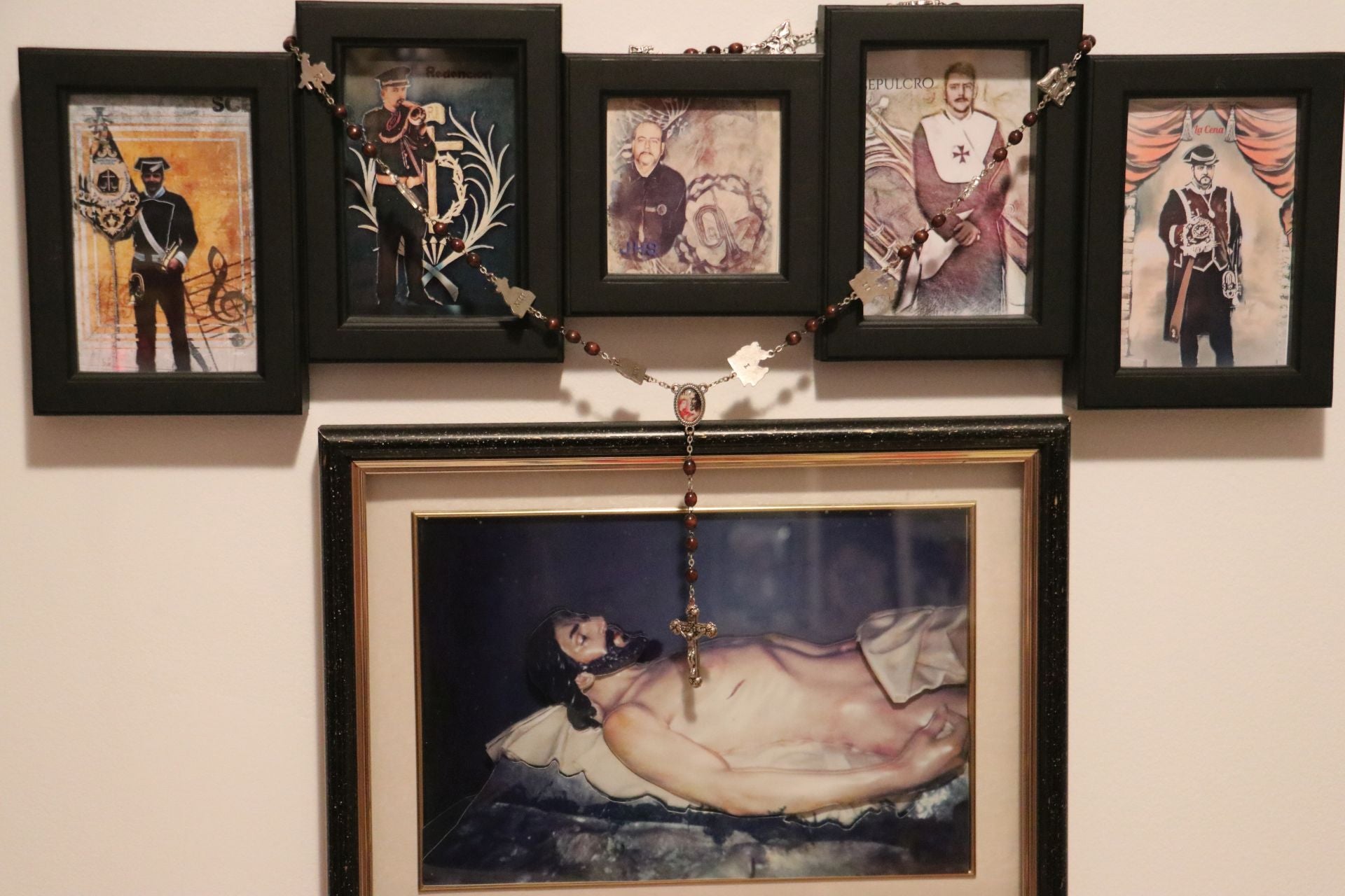 Así es la casa-museo particular del papón Carlos Tascón