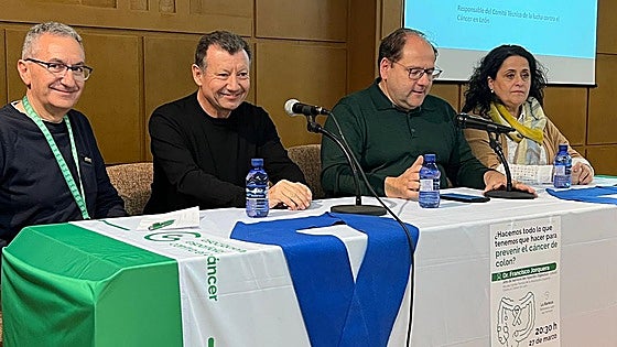 La Bañeza acogió una charla sobre la prevención del cáncer de colon