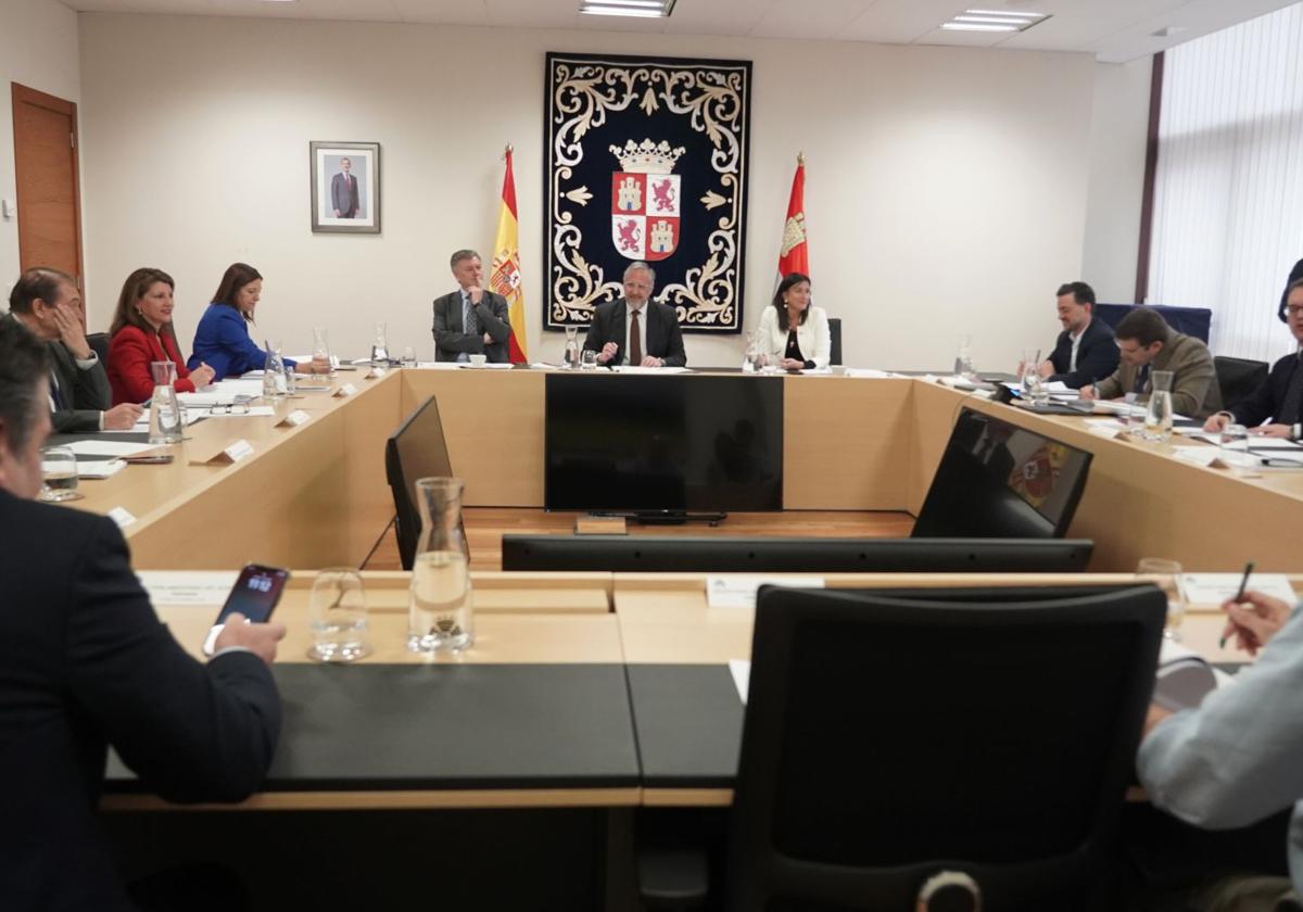 Las Cortes preparan una declaración institucional de homenaje a los mineros muertos en Cerredo