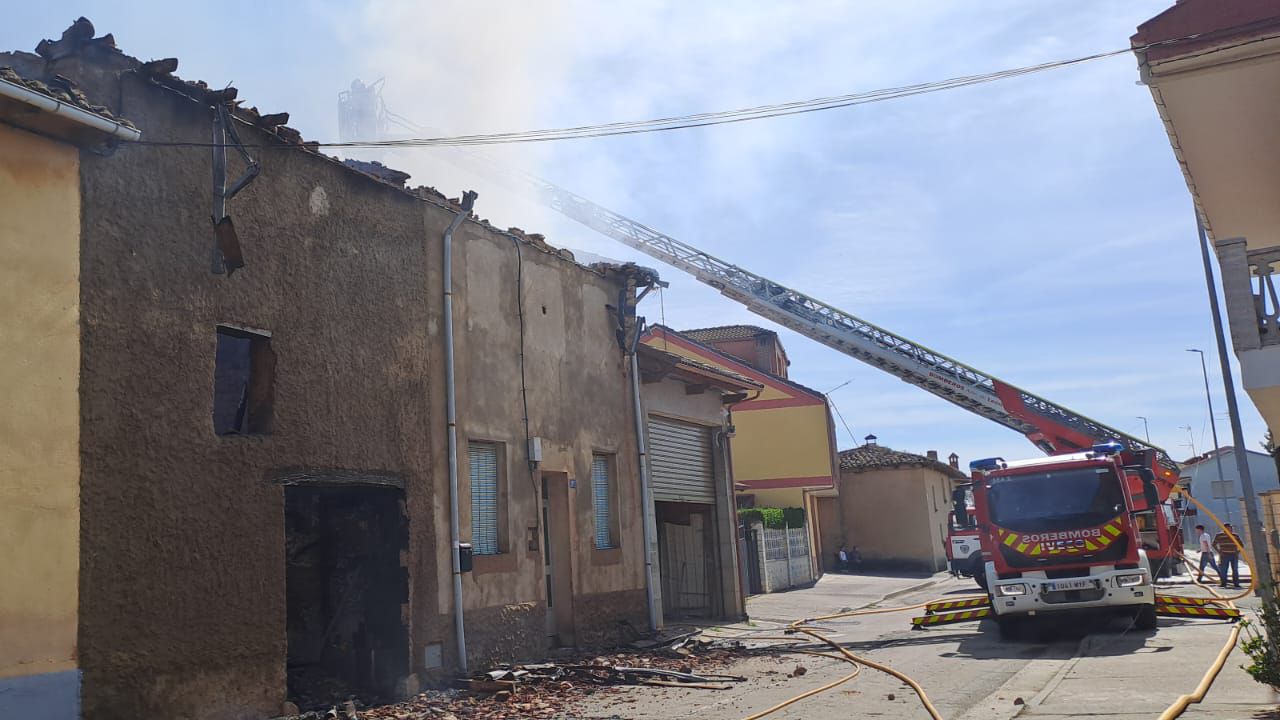 Incendio en una vivienda de Roderos