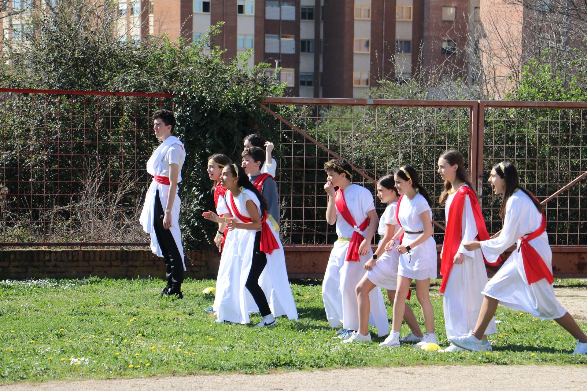 Las imágenes de los juegos astures y romanos en el IES Lancia