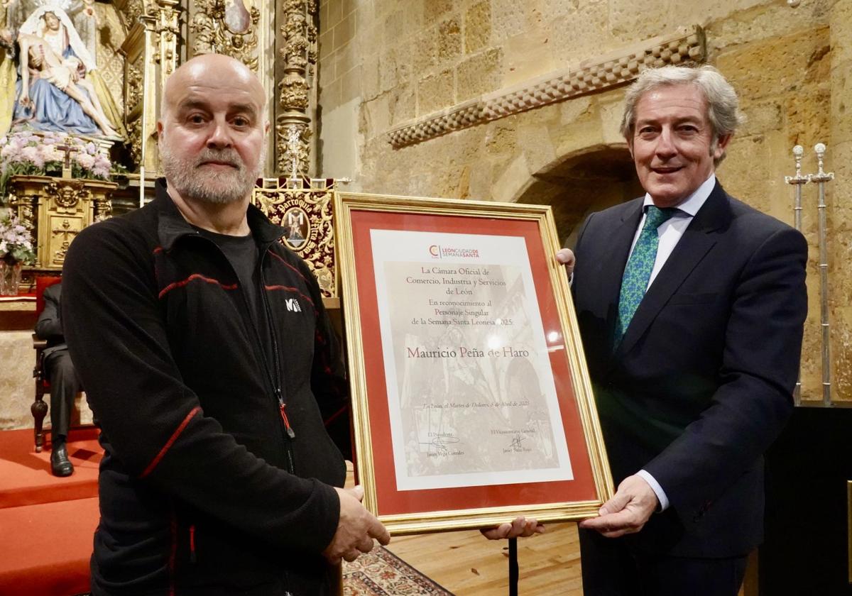 Mauricio Peña, personaje singular de la Semana Santa: «La de León es algo irrepetible»