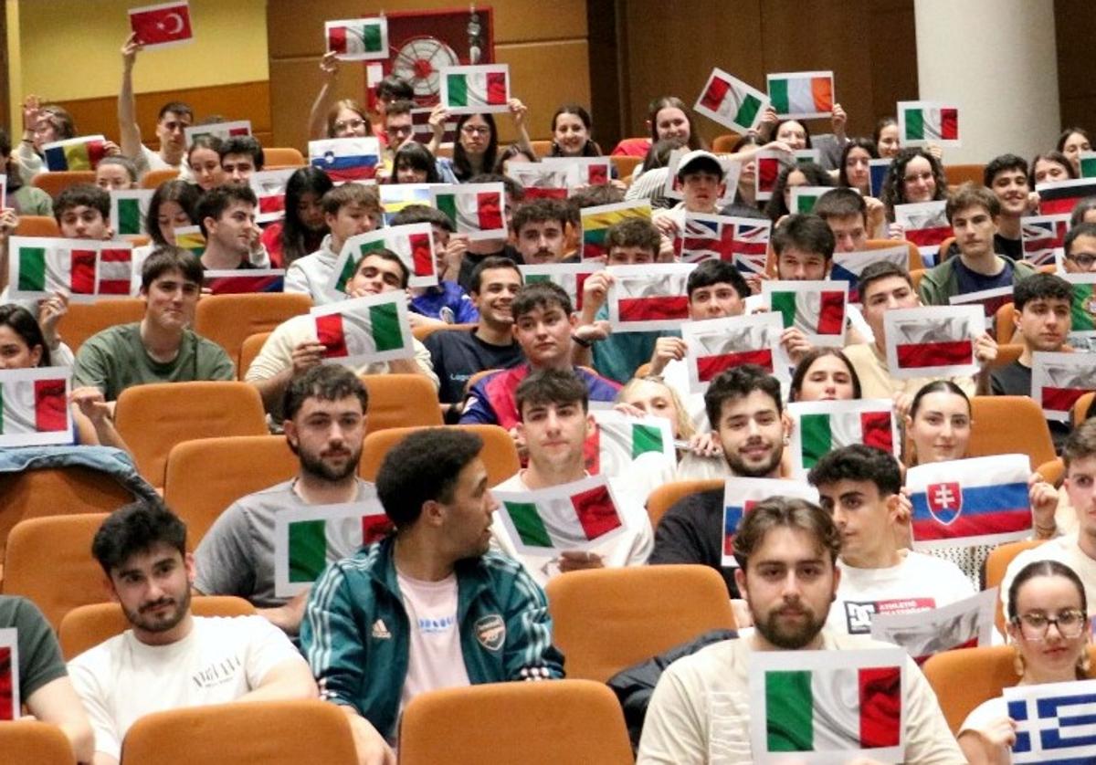 Casi medio millar de alumnos de la ULE cursarán un Erasmus el próximo curso.