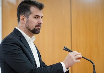 Tudanca dejará de ser portavoz socialista en las Cortes y se irá al Senado