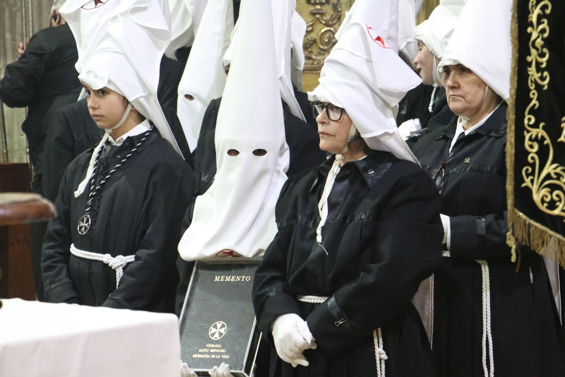 Las imágenes de la suspensión de la Solemne Adoración de las Llagas de Cristo en León