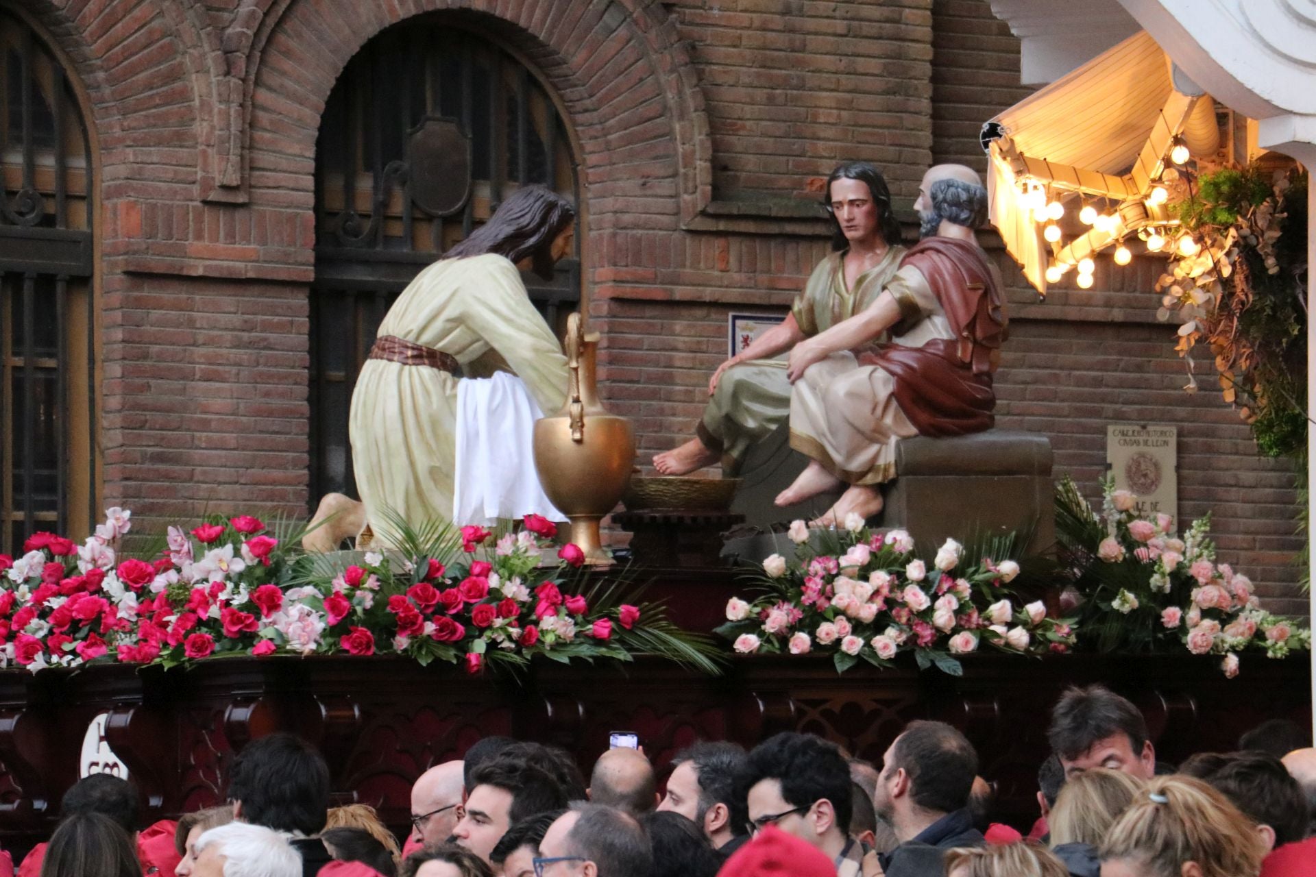 Las imágenes de la procesión de la Sagrada Cena