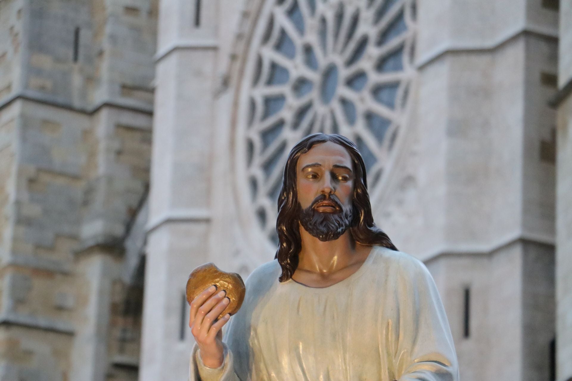 Las imágenes de la procesión de la Sagrada Cena