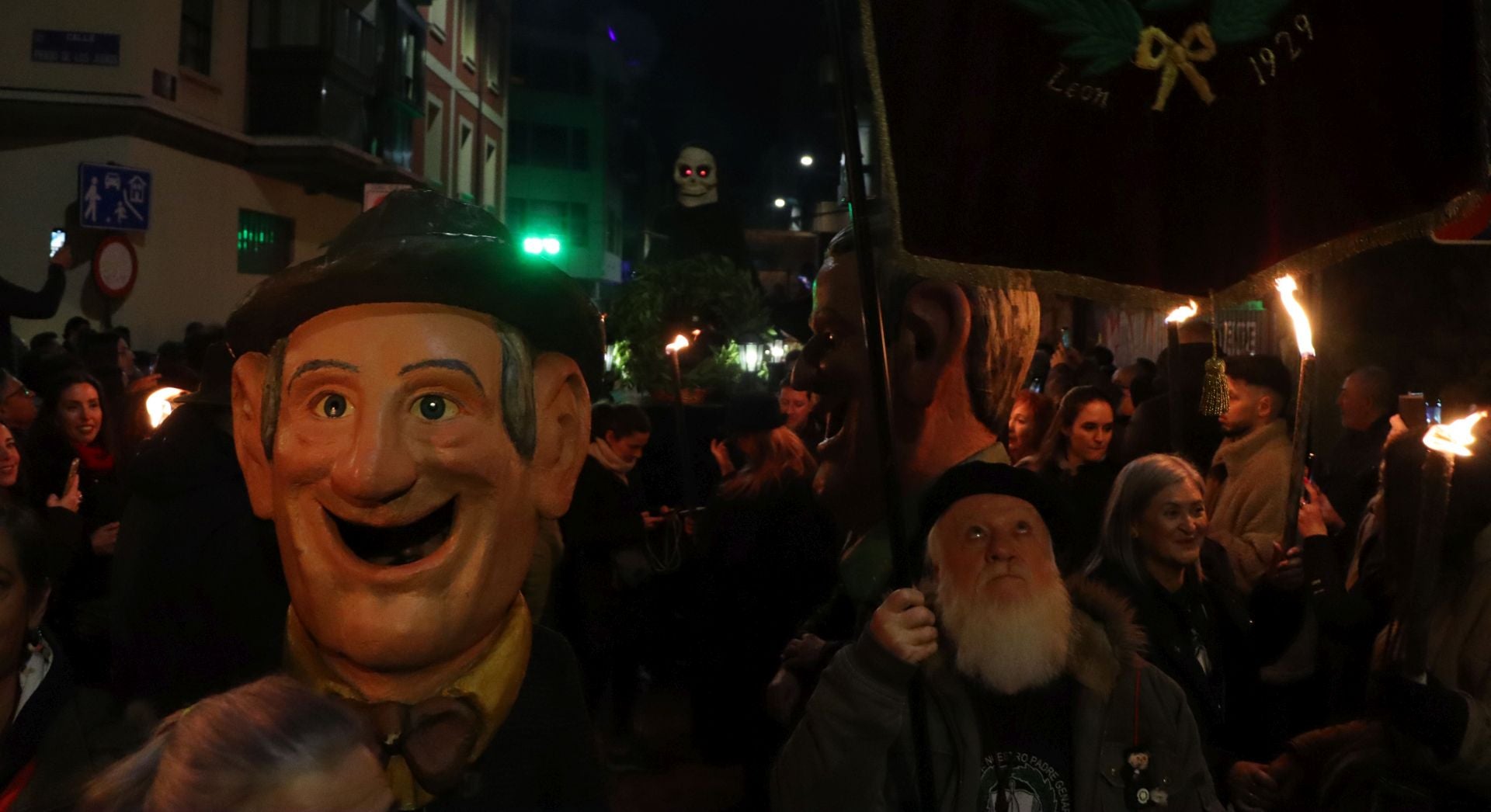 Todas las imágenes de la procesión de Genarín en León