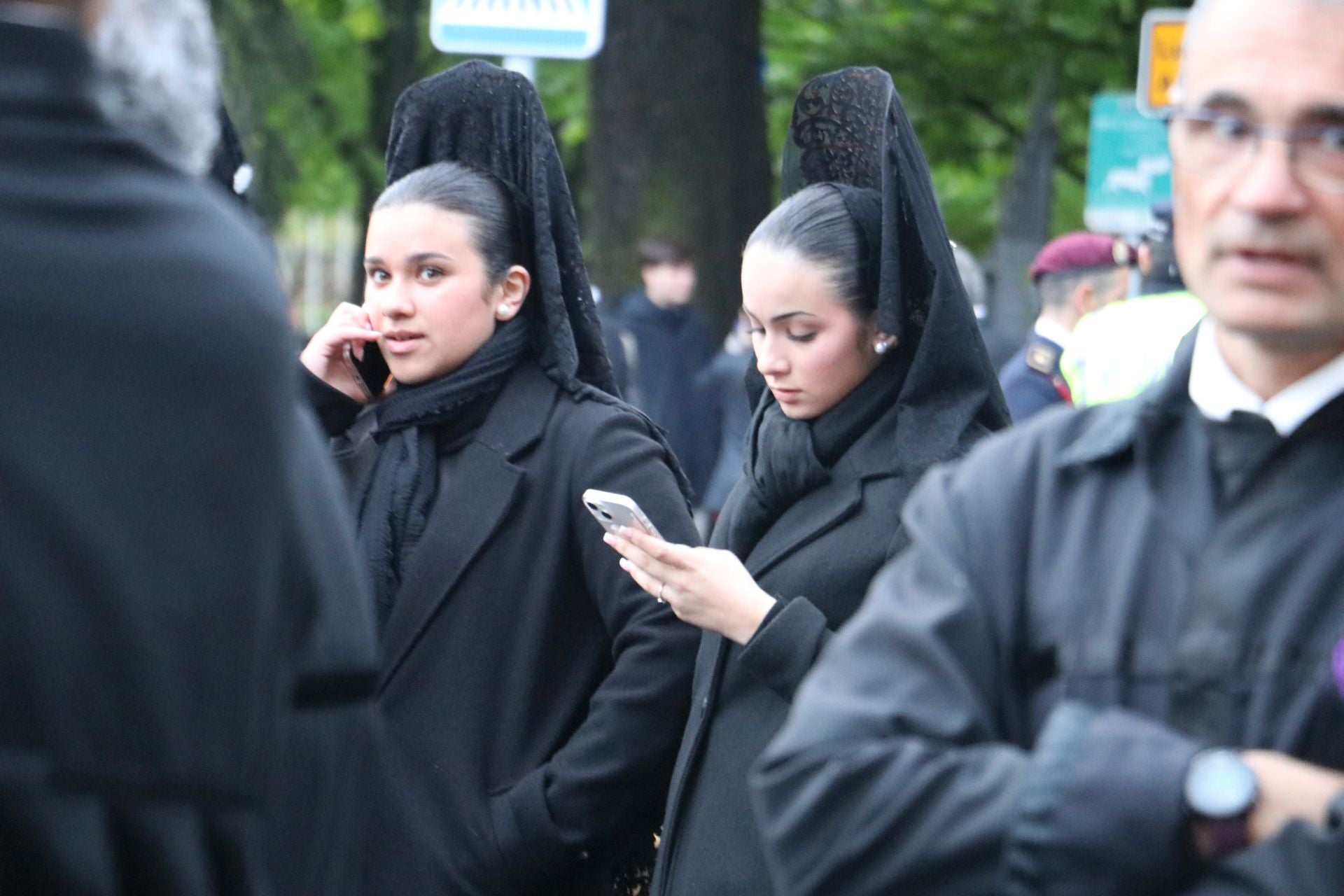 Las imágenes de la decisión de la cofradía para salir en procesión en León