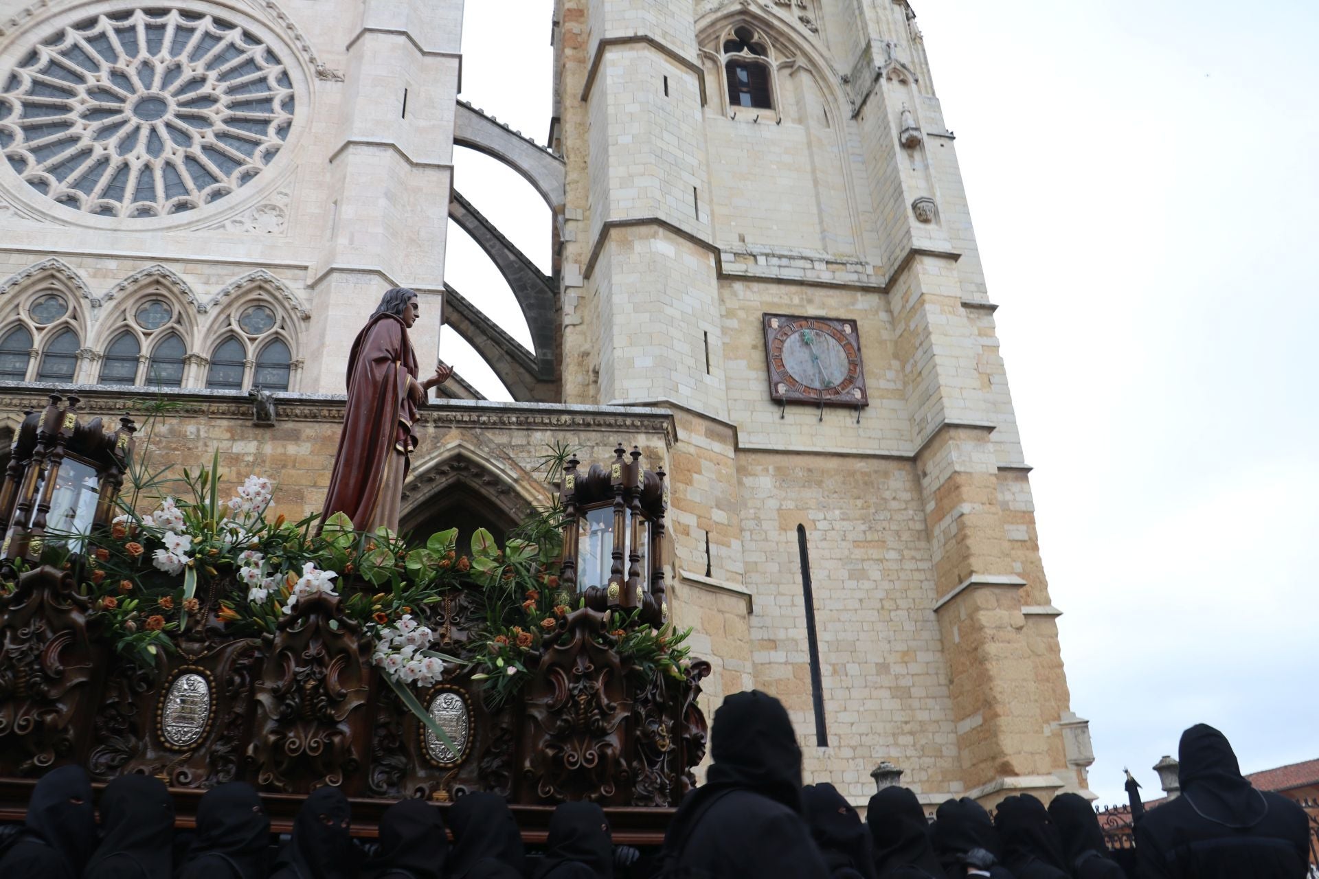 Las imágenes del Encuentro ante la Catedral de León