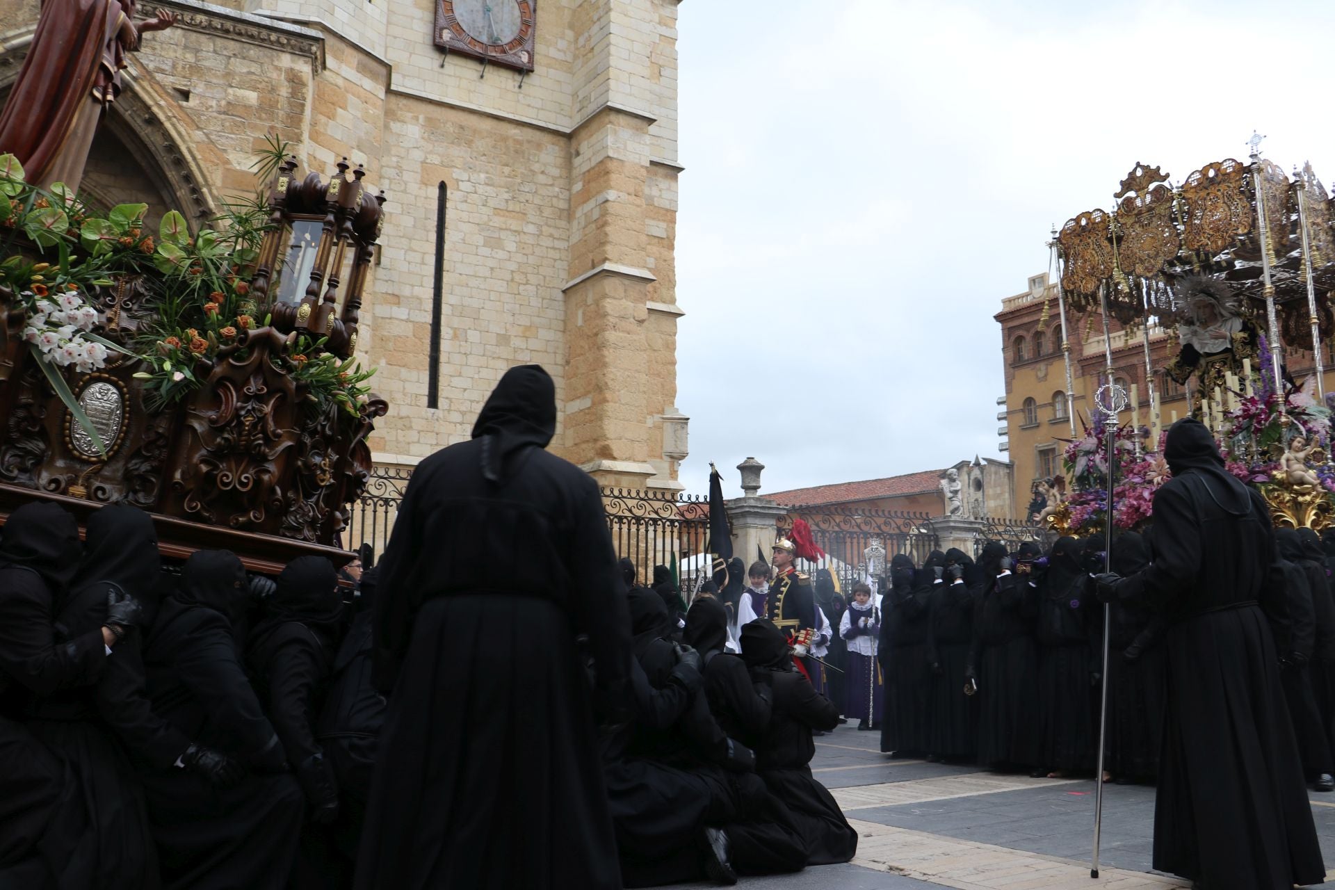 Las imágenes del Encuentro ante la Catedral de León