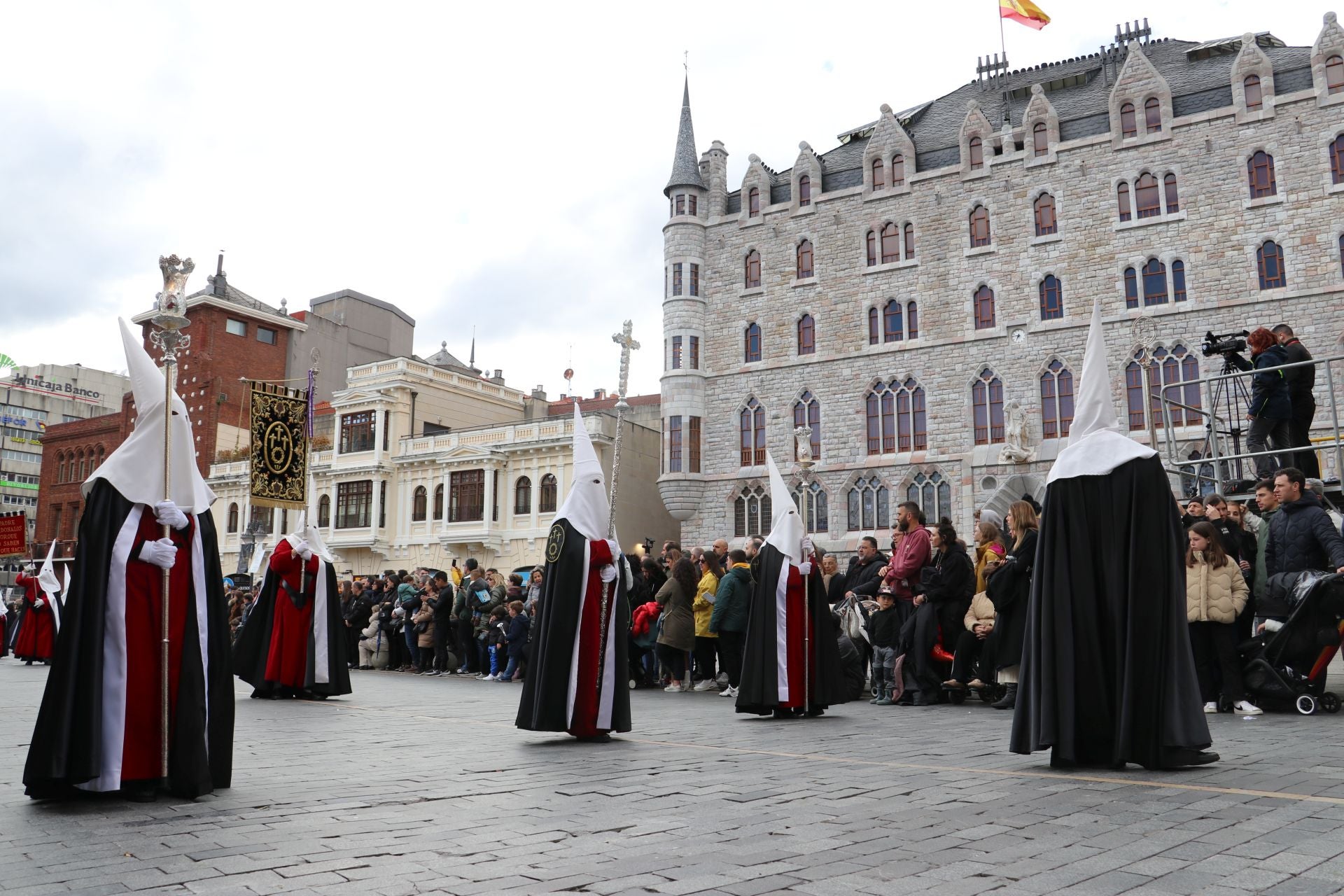 Las imágenes de la procesión de las Siete Palabras en León