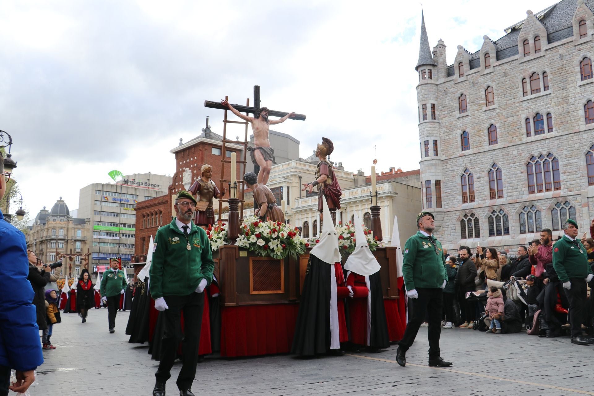 Las imágenes de la procesión de las Siete Palabras en León
