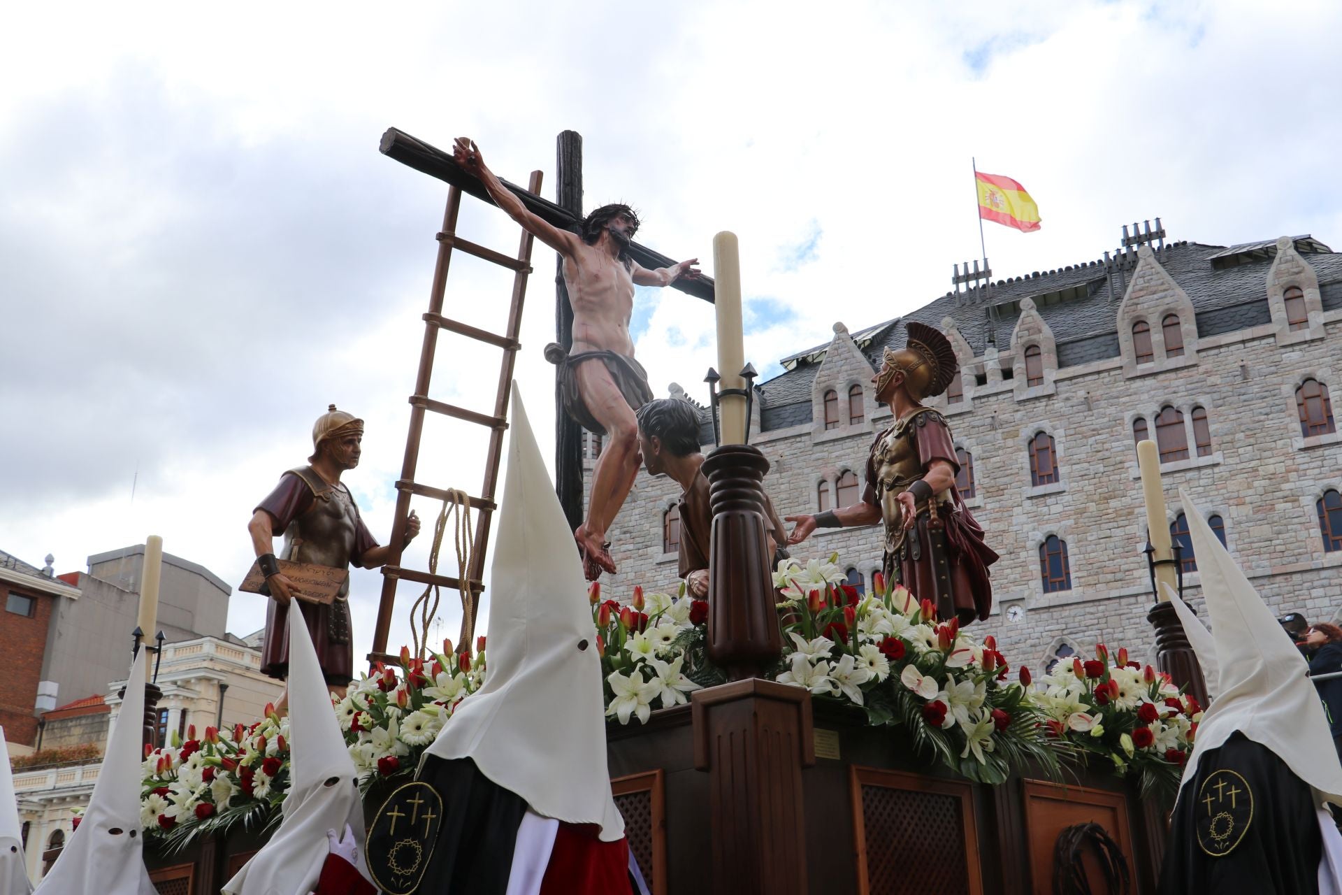 Las imágenes de la procesión de las Siete Palabras en León