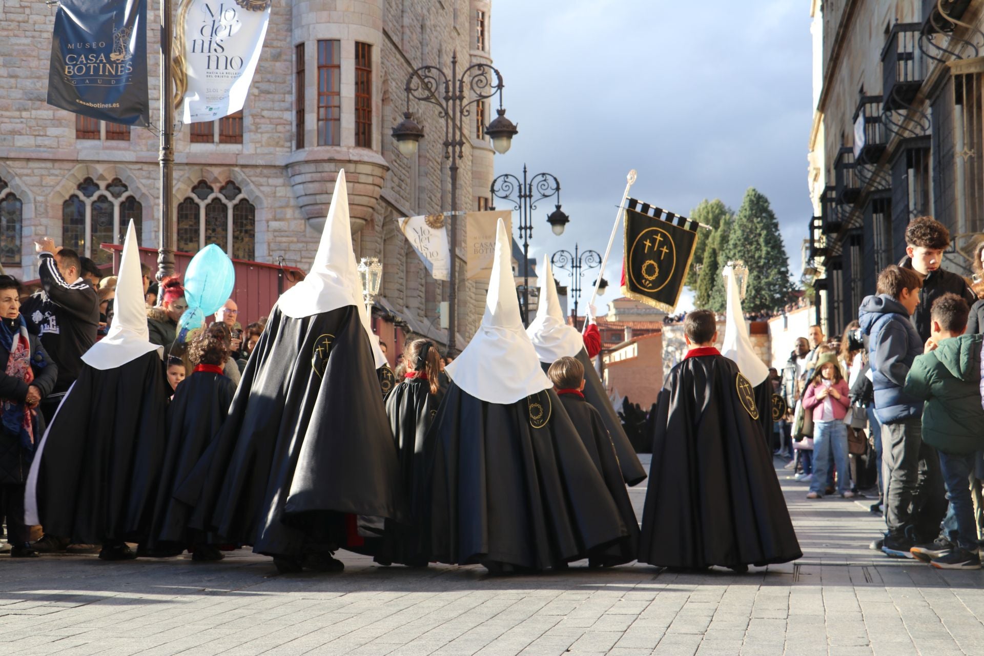 Las imágenes de la procesión de las Siete Palabras en León
