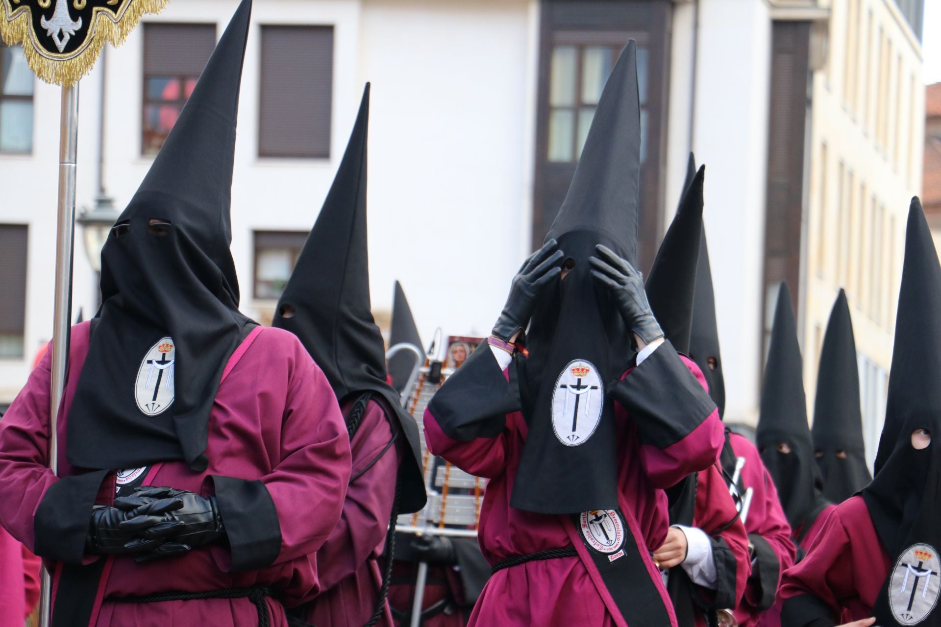 Las mejores imágenes de la procesión del Santo Entierro de Minerva