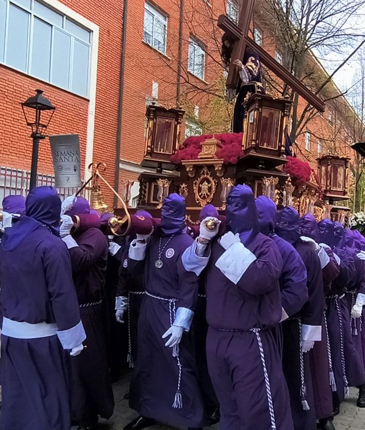 Imagen secundaria 2 - Procesión de Viernes Santo en Valencia de Don Juan