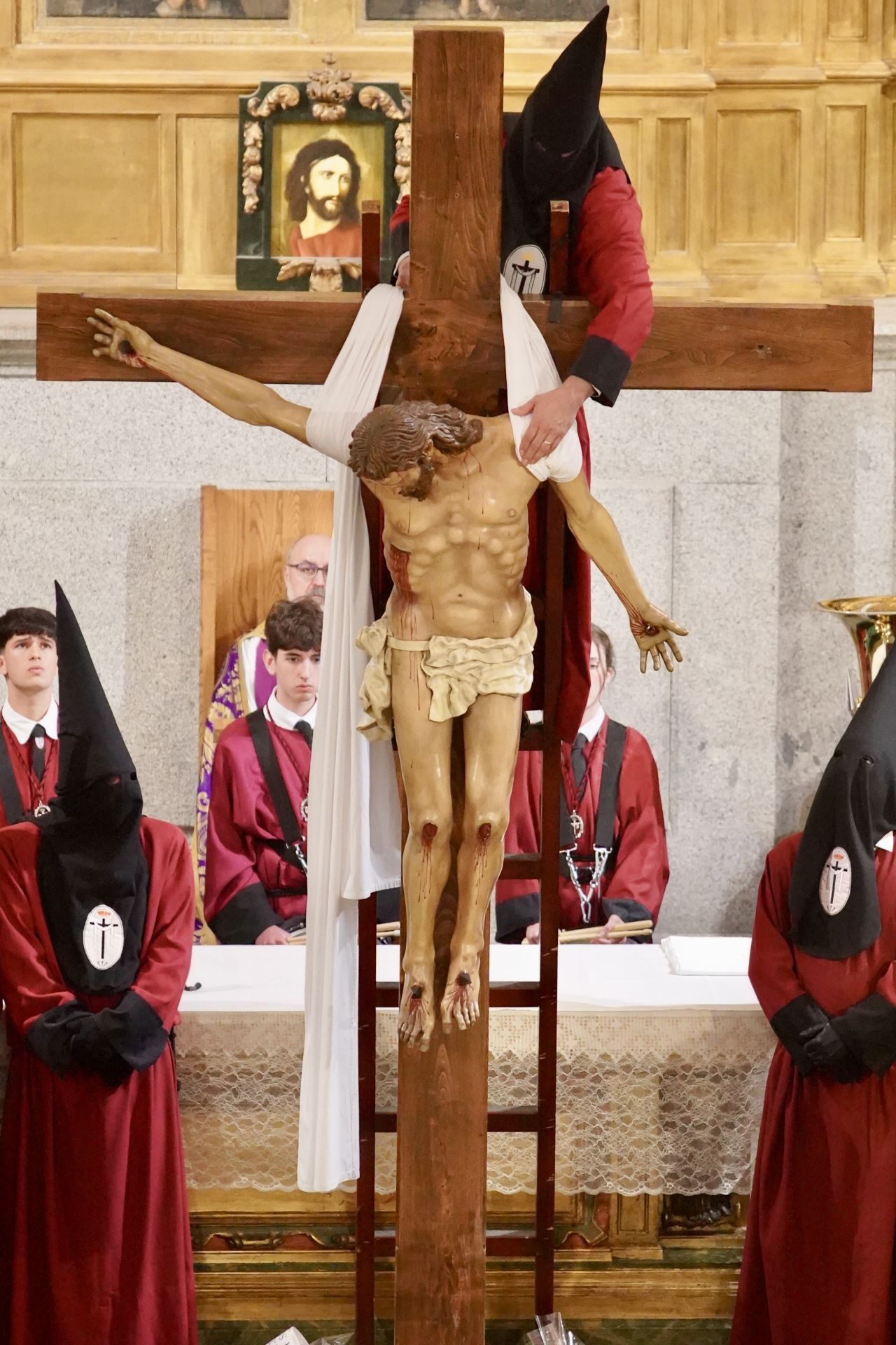 Acto del Desenclavo en León, bajo la mirada de Campillo