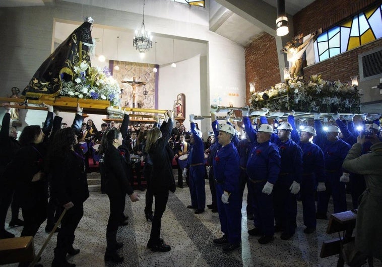 Acto de la procesión de los mineros en Caboalles de Abajo