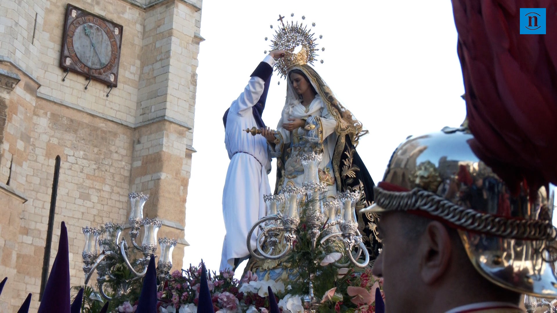 León celebra la resurrección con la procesión del Encuentro