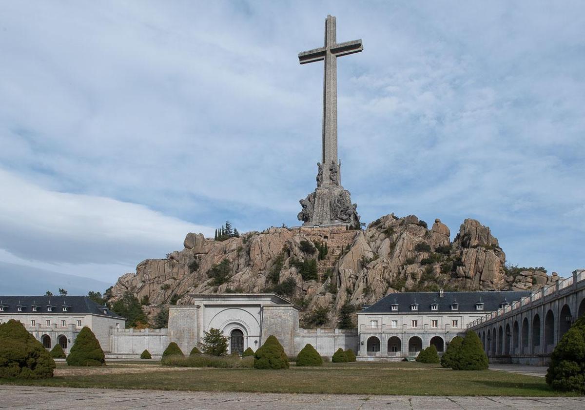 Vox propone al Congreso reparar el Valle de los Caídos, declararlo bien de interés cultural y no resignificarlo