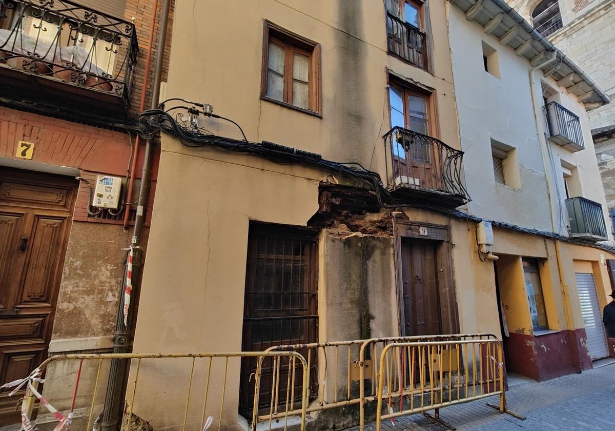 El ayuntamiento da el primer paso para que el edificio de Herreros 9 sea demolido