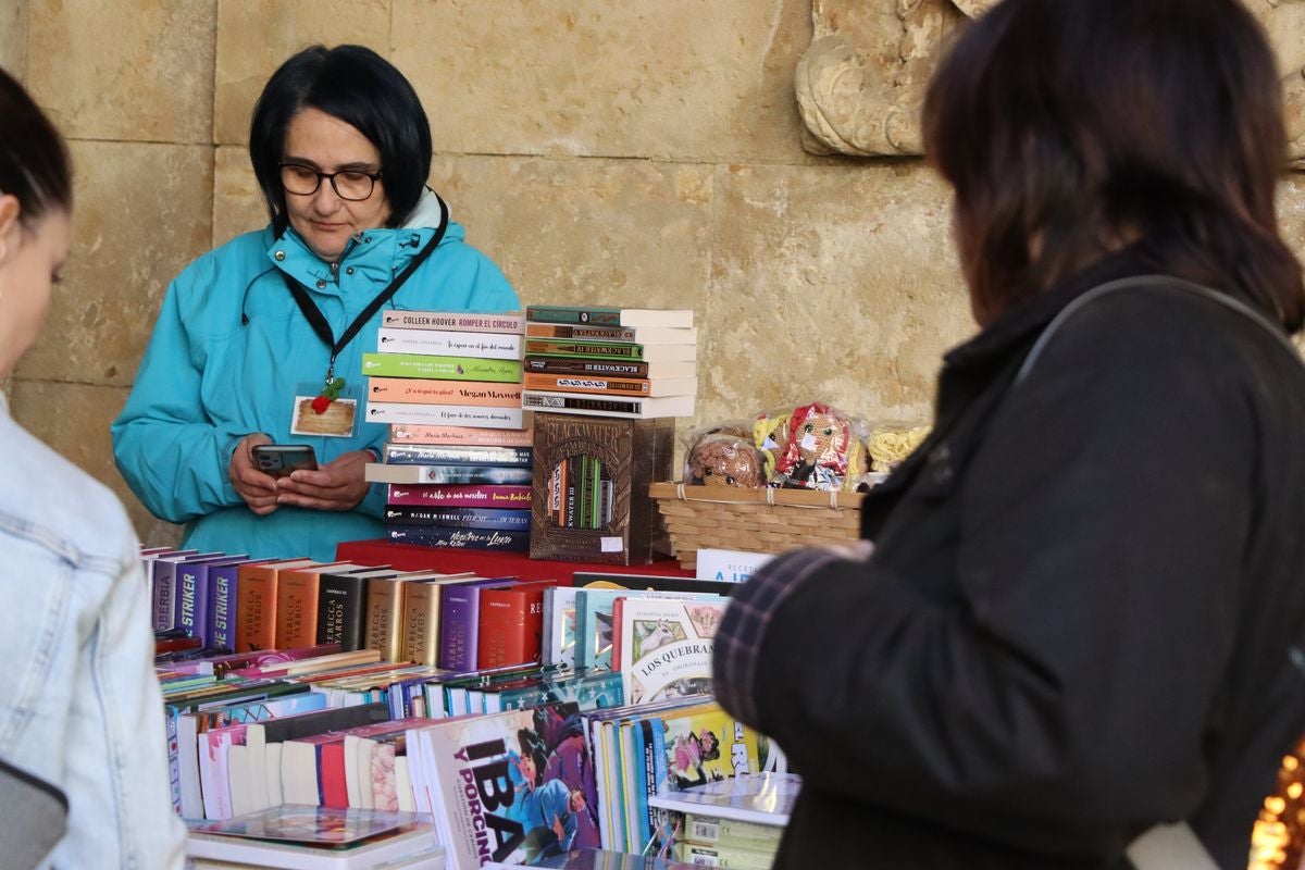 León celebra el Día del Libro