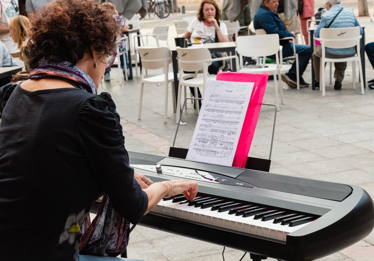 El piano abierto vuelve a la plaza de San Marcelo para acercarse a los leoneses
