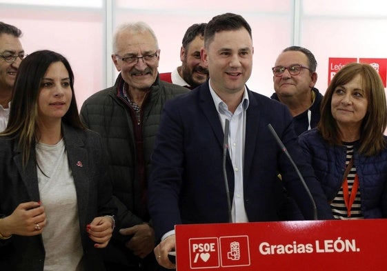 Cendón repetirá como secretario general.