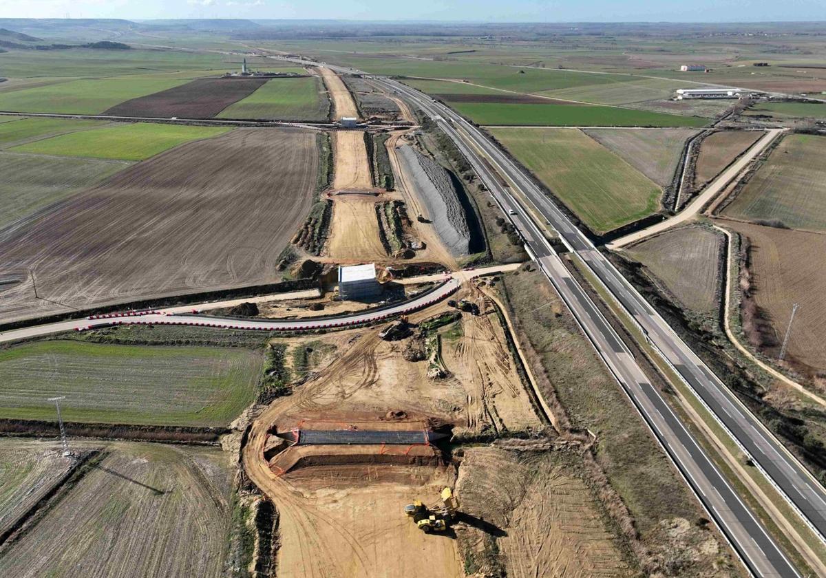 Obras de la conexión del AVE entre Palencia y Cantabria.