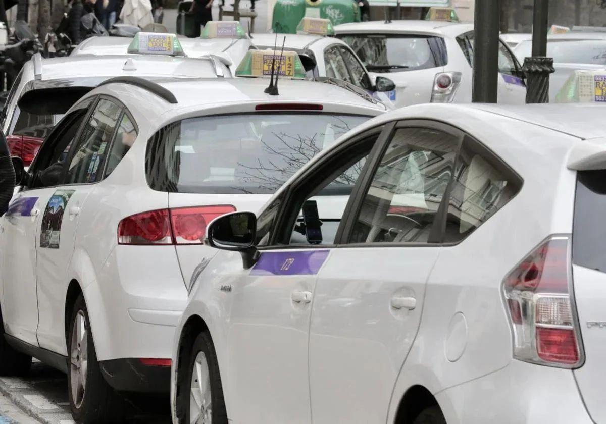 Sale a licitación la sexta licencia de taxi en Villaquilambre