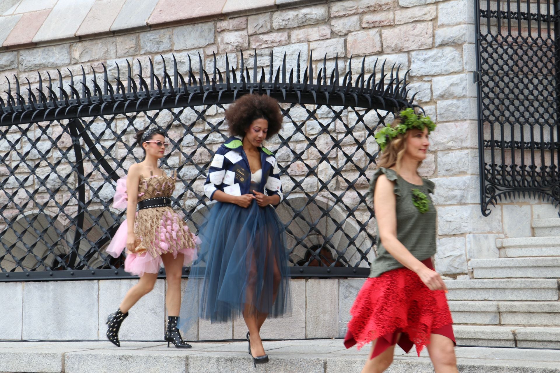 La moda inspirada en los vinos la DO León